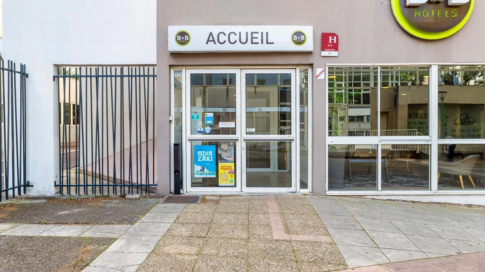 B&B Hotel Lyon Centre Monplaisir 2*,  فرنسا
